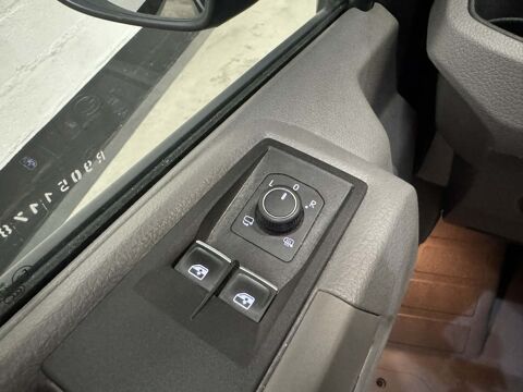 Crafter 35 L3H3 2.0 TDI 140cv DSG business line 27.338 kms / EN STOC 2024 occasion 45140 INGRE