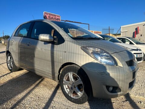 Yaris 1.4 d4d 90 ch **PETIT PRIX** 2010 occasion 30127 BELLEGARDE