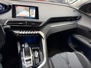 3008 II 1.5 HDi EAT8 130 cv Bo&icirc;te auto ALLURE PACK 2018 occasion 69740 Genas