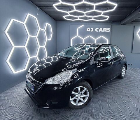 Peugeot 208 - 1.6 HDi 90Ch *DISTRI NEUVE *GPS *GARAN