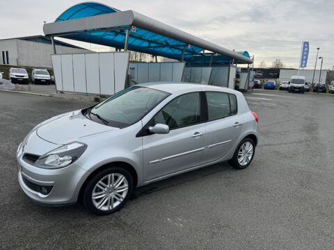 Renault clio 3 INITIALE PARIS 1.6 110CV BOITE AUTOMAT
