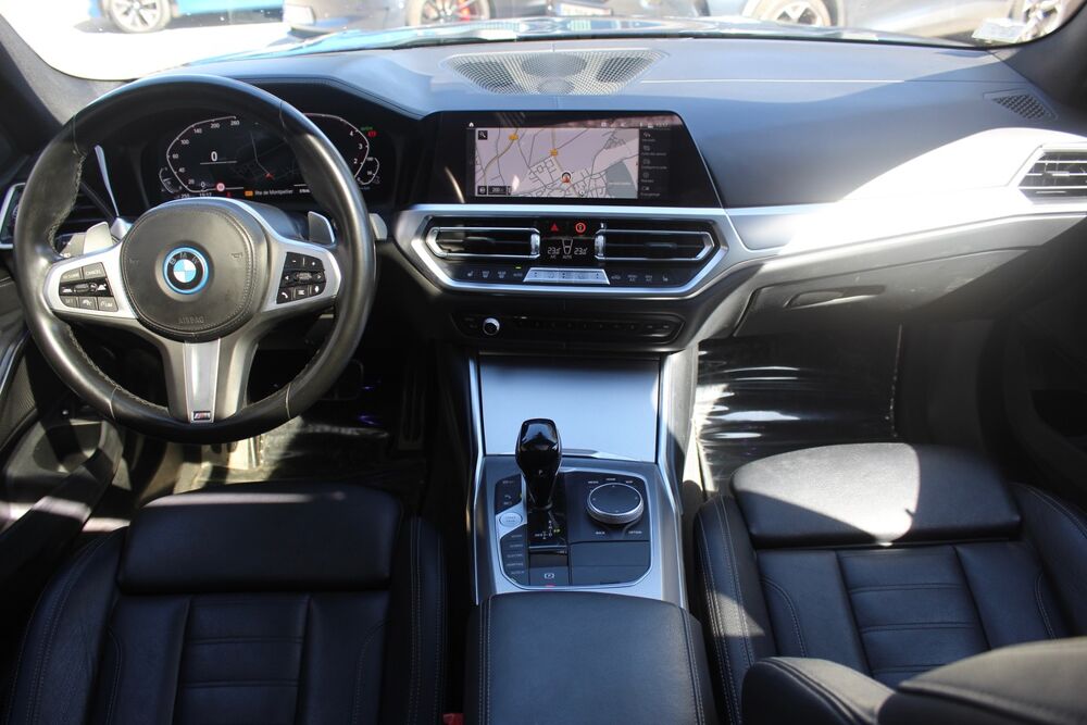 S&eacute;rie 3 330eA xDrive 292 ch M SPORT / CARPLAY + TOIT OUVRANT + TANZA 2021 occasion 34430 Saint-Jean-de-V&eacute;das