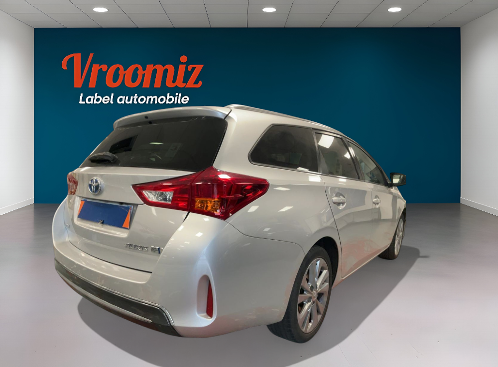 Auris TOURING SPORT 1.8 HYBDRIDE 136H DYNAMIC - 85.000KMS 2014 occasion 50400 SAINT PLANCHERS