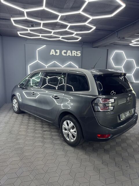 Grand C4 Picasso 1.6 HDI 120Ch *7 PL *DISTRI NEUVE *CAMERA AR* TOIT PANO *GA 2015 occasion 57160 Moulins-l&egrave;s-Metz