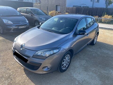 Renault M&eacute;gane 3 - 1.5 DCI 110 CH FAP ECO2 OVALIE CHAMPION EURO 5 2011 occasion BLOIS 41000