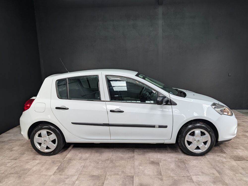 Clio 1.2 16v Expression - Garantie 12 mois 2011 occasion 43000 Le Puy-en-Velay