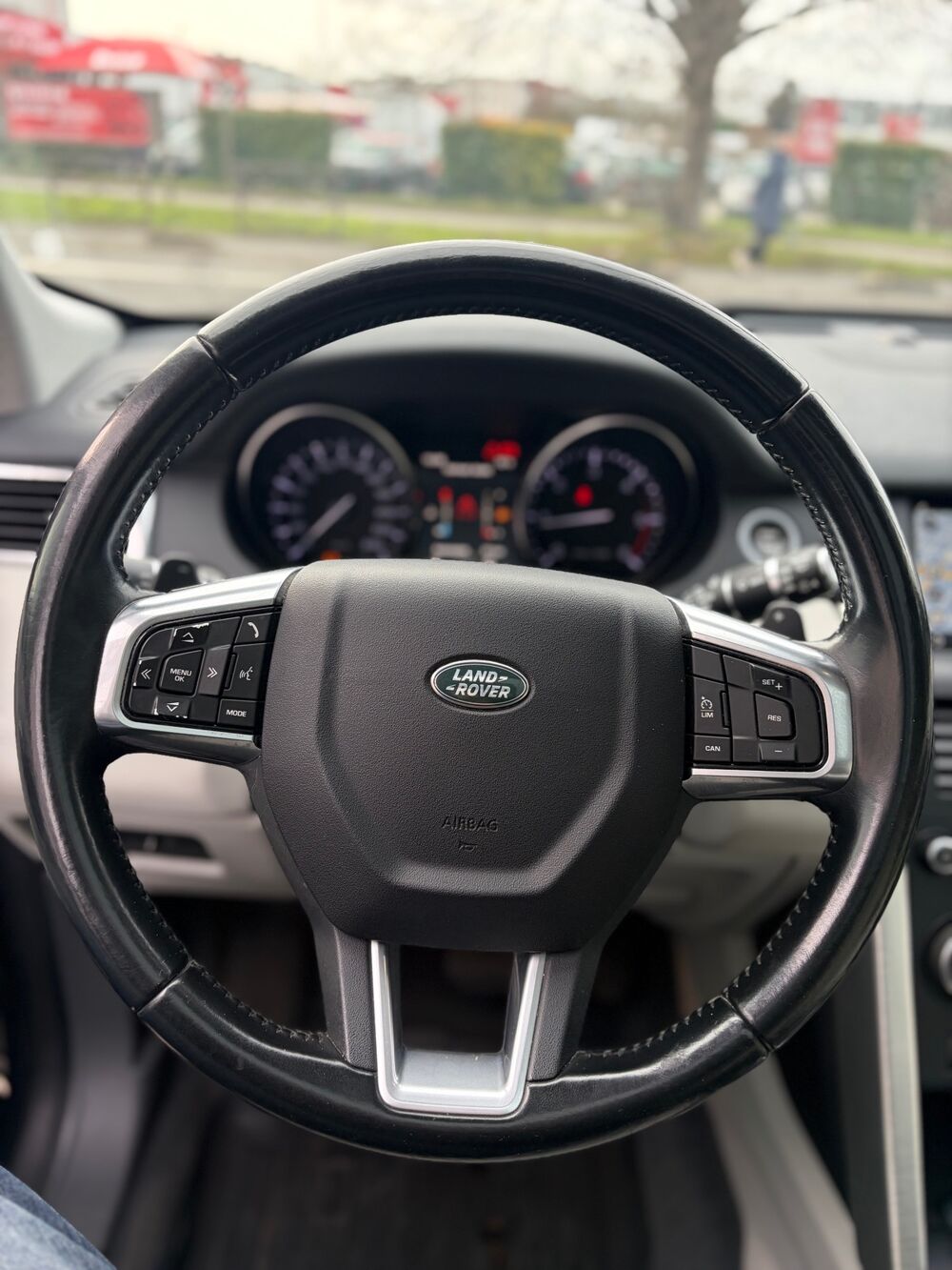 Discovery sport BOITE AUTOMATIQUE 7 PLACES TOIT PANO CUIR CAM&Eacute;RA BLUETOOTH R 2015 occasion 95100 ARGENTEUIL
