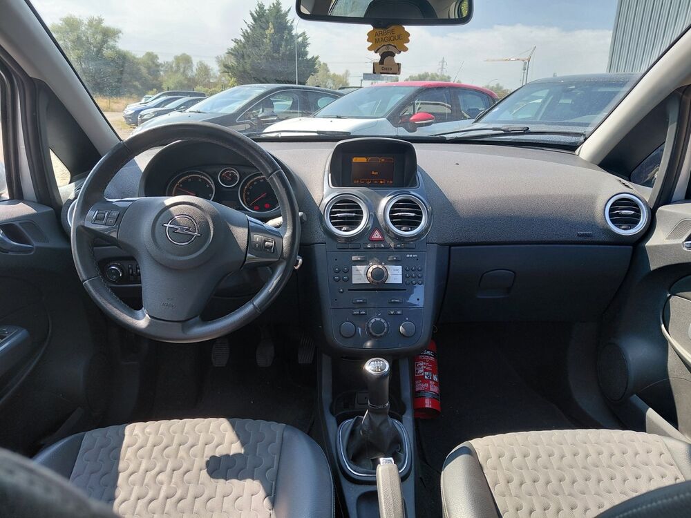 Corsa 1.3l 95cv   faible kilom&eacute;trage 2011 occasion 57280 MAIZIERES-LES-METZ