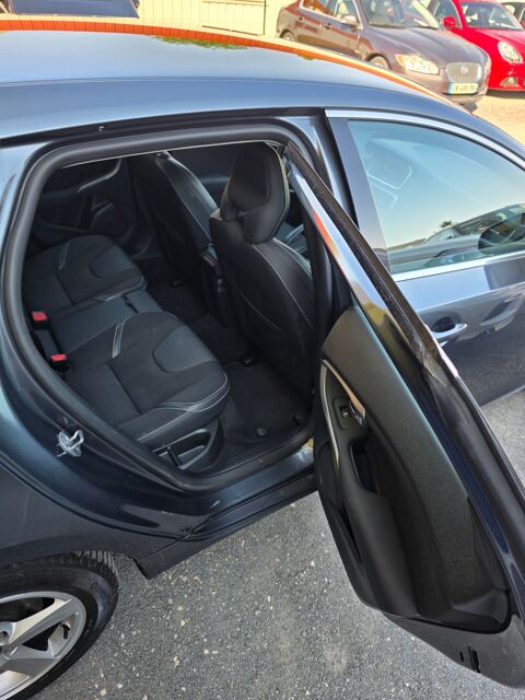 V40 1.6d 115CH MOMENTUM 2014 occasion 41350 Vineuil