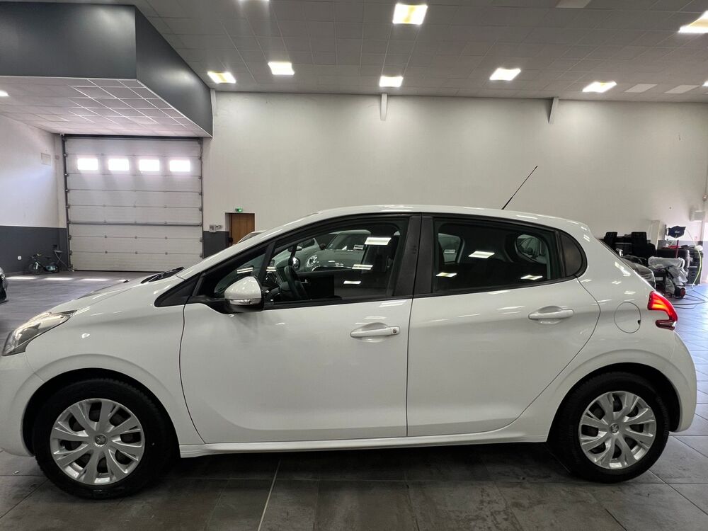 208 1.2 PureTech 82 Style / Financement possible 2016 occasion 69800 SAINT-PRIEST