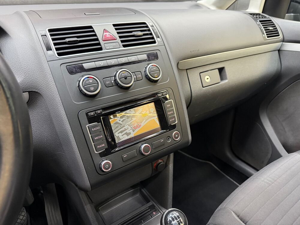 Touran CUP 2.0 TDI 140ch - 7 PLACES / TO / ATTELAGE / KIT DISTRIBUT 2015 occasion 45560 Saint-Denis-en-Val