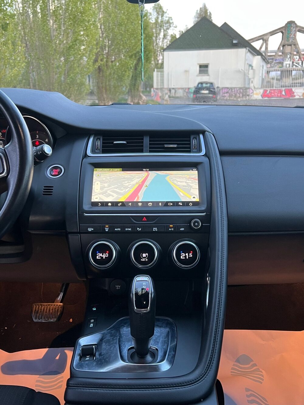 E-PACE 2.0D 150 CH AWD BVA BUSiNESS 2018 occasion 94140 Alfortville