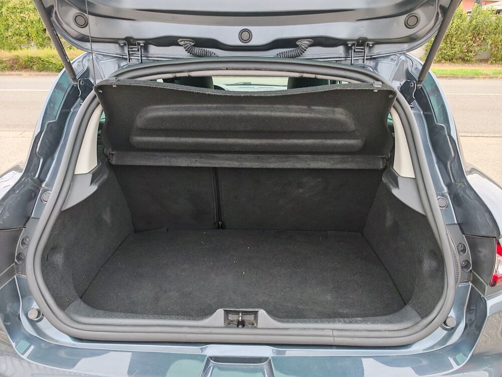 Clio IV 1.5 DCI 90 CV BOITE EDC FINTION INTENS BOSE 2016 occasion 01360 Balan