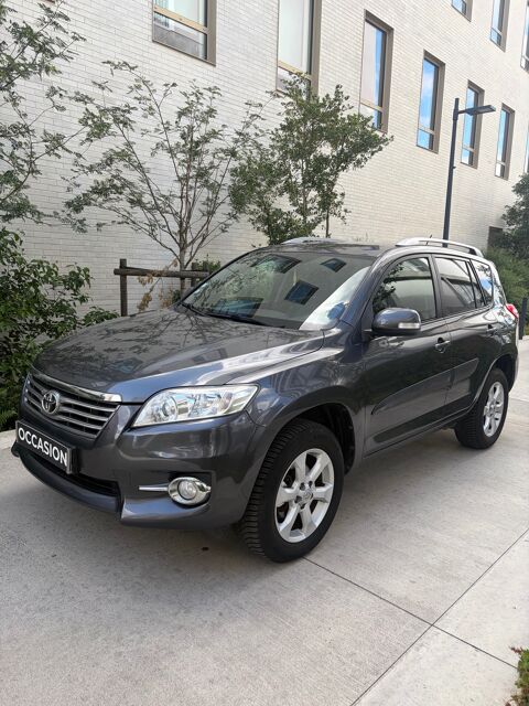 Toyota RAV 4 2.2L D4-D 150CH 2WD LOUNGE - MOTEUR REFAIT - INJECTEURS NEUF 2011 occasion FLEURY-LES-AUBRAIS 45400