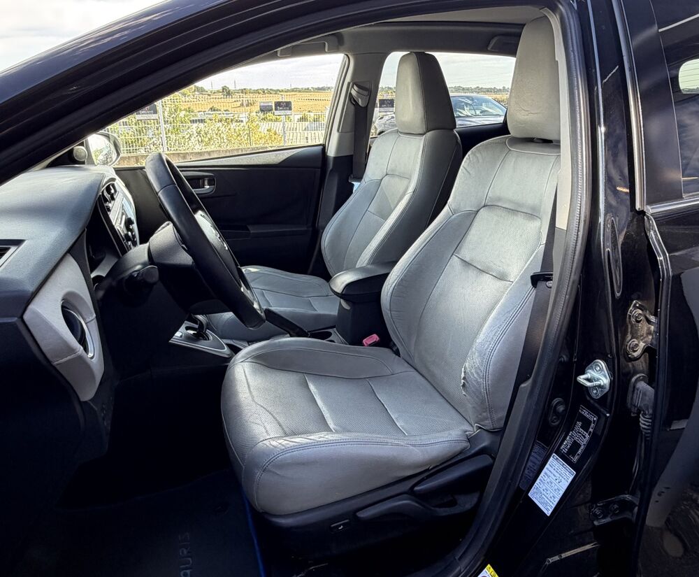 Auris II HYBRIDE 136H STYLE - 1&eacute;re main / Entretien 100% Toyota / 2015 occasion 34500 B&eacute;ziers