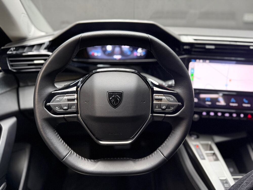 308 SW EAT8 130cv Allure - Cam&eacute;ra 360&deg; - AppleCarplay 2024 occasion 45560 Saint-Denis-en-Val