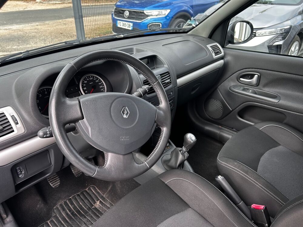 Clio II CAMPUS - 1.2 16V 75cv - 2009 occasion 45560 Saint-Denis-en-Val