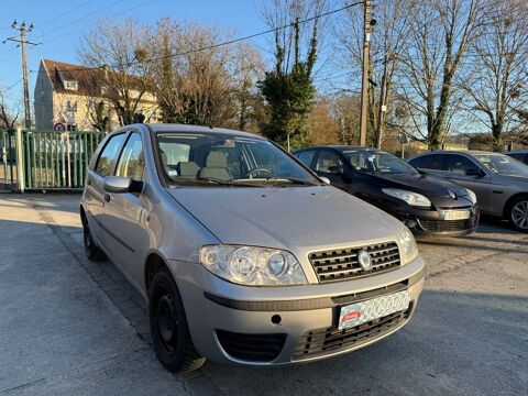 Fiat Punto 1,2 80 CH PAIEMENT EN 4 ET 10 FOIS AVEC COFIDIS 2003 occasion BENNECOURT 78270