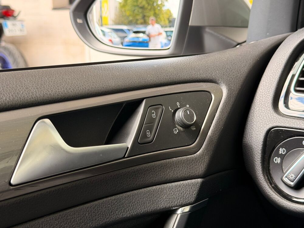 Golf 7 CARAT 1.6 TDI DSG7 110 cv - Bo&icirc;te auto - Apple Carplay 2017 occasion 95190 Goussainville