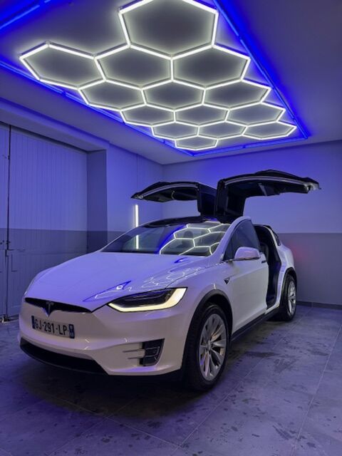 Model X TESLA MODEL X 525CV 75D TVA RECUPERABLE garantie TESLA 2017 occasion 69126 BRINDAS