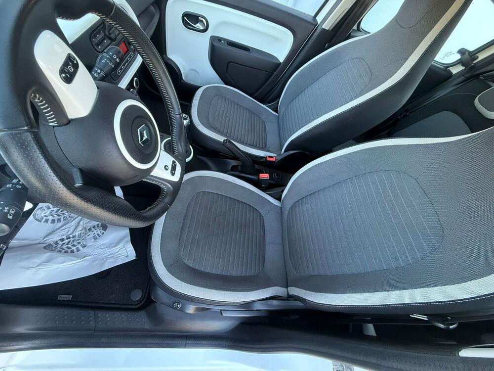 Twingo III 0.9i 90ch (4 cv) 12V Turbo Blanc BVM5 5 Portes - Euro6 e 2015 occasion 63300 Thiers