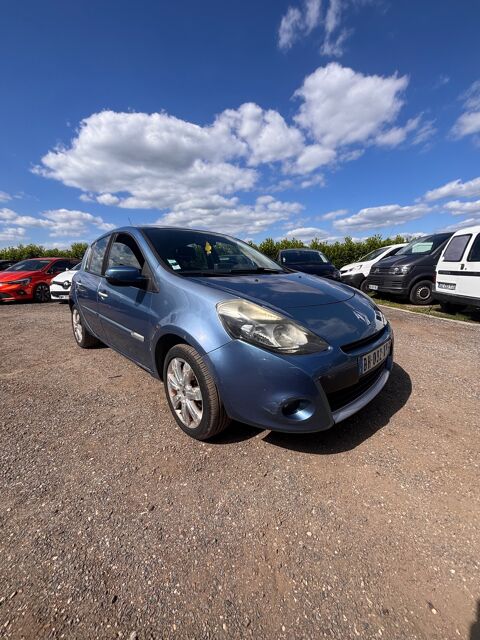 Clio 1.5 dci tomtom 1.5 dci 2011 occasion 45760 Vennecy