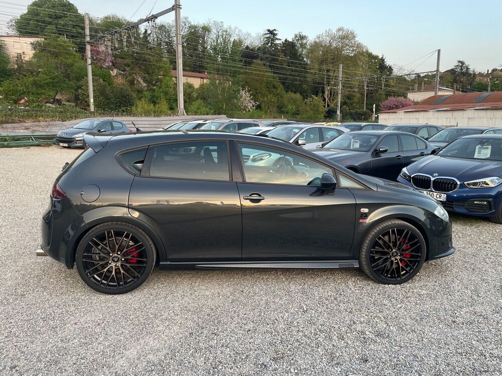 Leon Cupra R 2.0l 265 cv Tout Ouvrant 2010 occasion 69320 FEYZIN