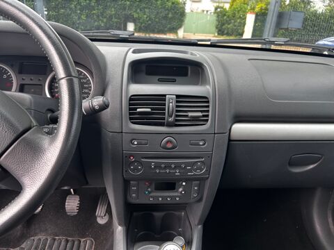Clio II CAMPUS - 1.2 16V 75cv - 2009 occasion 45560 Saint-Denis-en-Val