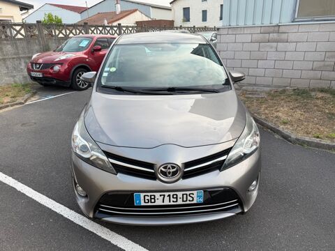 Verso 1.6 D-4D 112 CV FEEL Active garantie 6 mois 2016 occasion 78800 Houilles