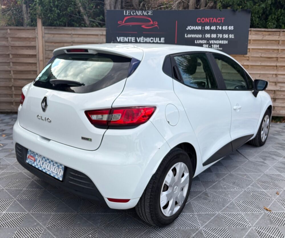 Clio St&eacute; 1.5 dCi 90ch energy Air M&eacute;diaNav eco&sup2; 2017 occasion 84300 Cavaillon