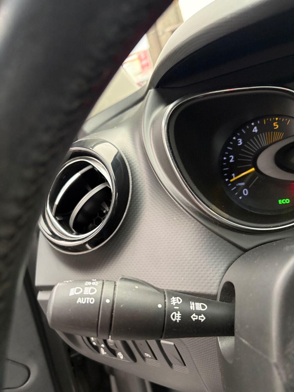 Captur 1.5l DCI 110 TOUT LE SUIVIE D ENTRETIEN GPS CUIR CHAUFFANT 2015 occasion 95100 ARGENTEUIL