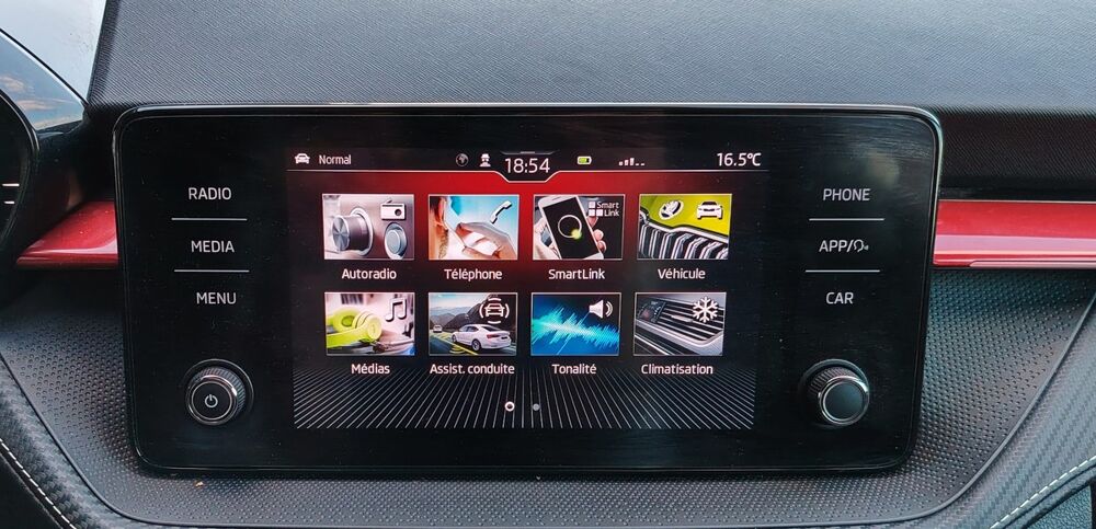Fabia 1.5 TSI 150Ch MONTE CARLO DSG7 CARPLAY / TOIT PANO / CAMERA 2023 occasion 34500 B&eacute;ziers