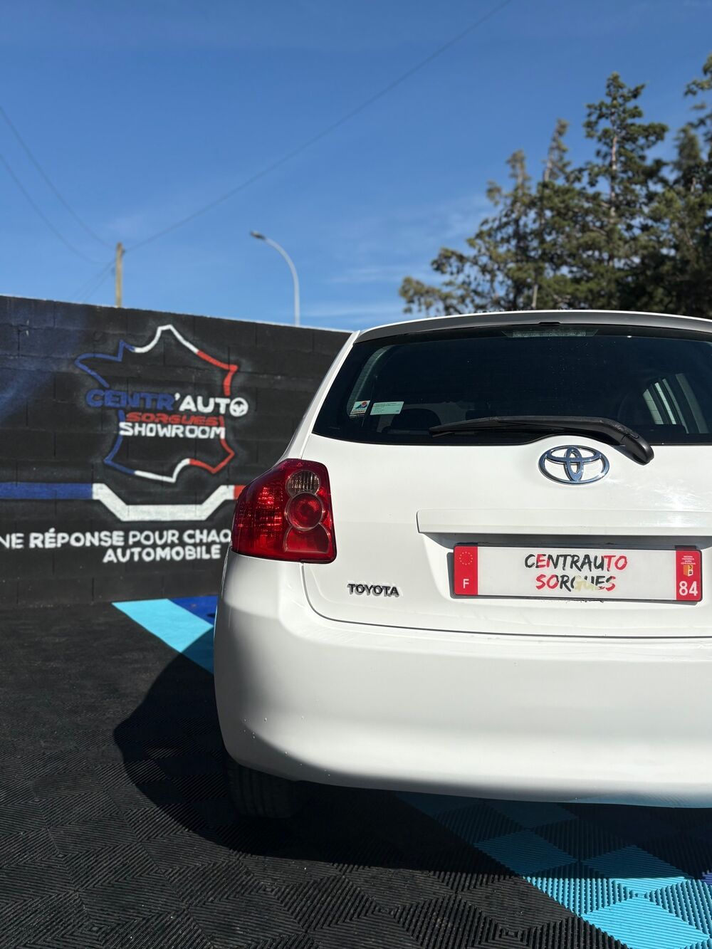 Auris (I) 1.4 D4D 90cv Active GPS & Clim 2009 occasion 84700 SORGUES