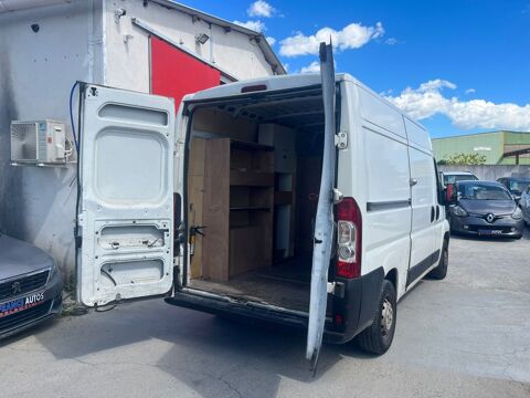 Boxer 2.2L HDI 101 CHV DIESEL - BEAUCOUP DE RANGEMENTS | R&Eacute;VIS&Eacute;E-G 2012 occasion 13200 Arles