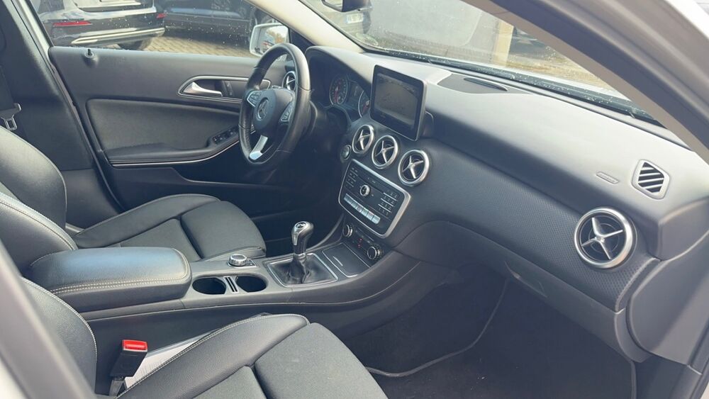 Classe A IV 160 AMG LINE 1&egrave;re Main GPS / X&Eacute;NONS / Si&egrave;ges Sport / CAM&Eacute; 2018 occasion 67550 ECKWERSHEIM