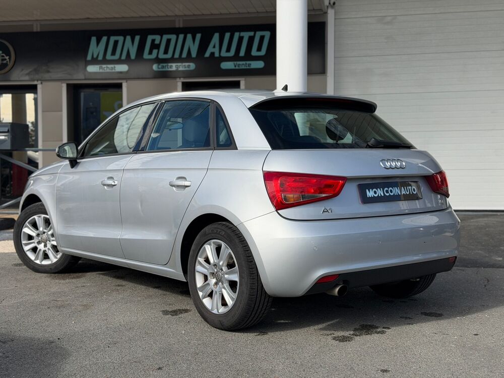 A1 Attraction 1.6 TDI 90 ch - Entretiens OK 2013 occasion 95190 Goussainville