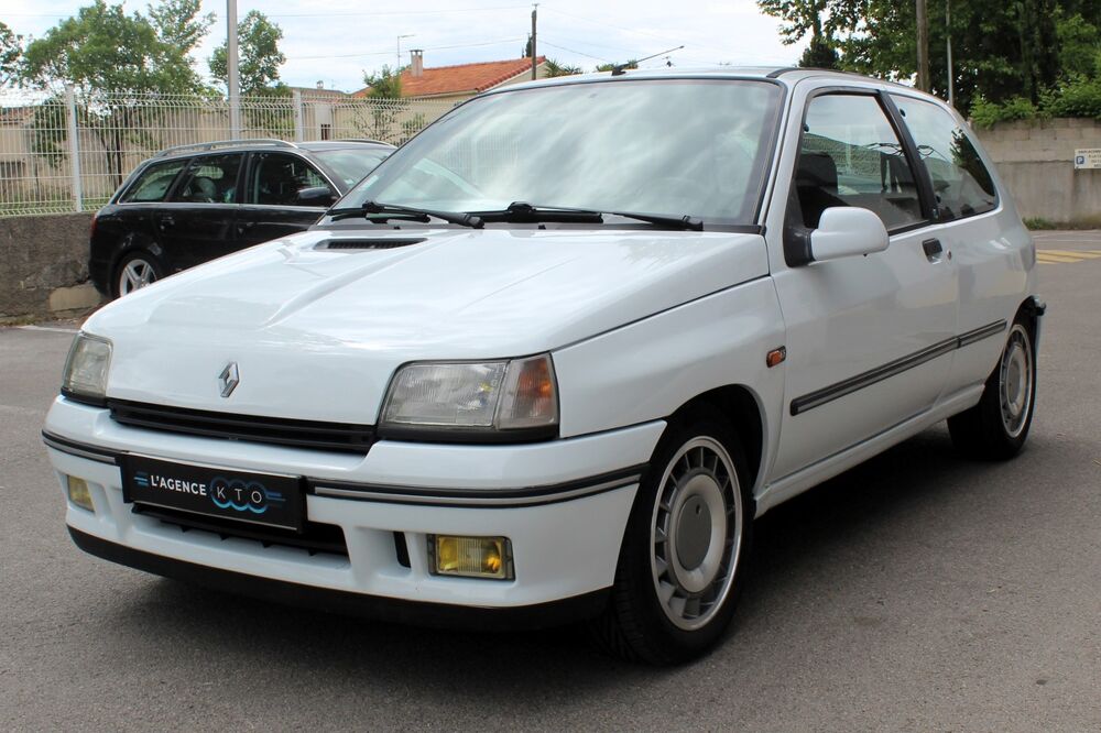 Clio I (1) 16S 1.8 i 140 ch NON CATALYSEE 1992 occasion 34430 Saint-Jean-de-V&eacute;das