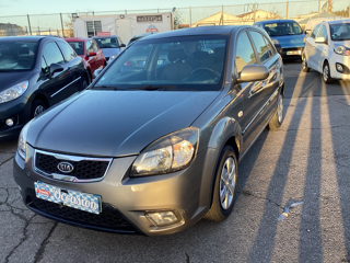 Rio 1.4 Active 2011 occasion 62100 Calais