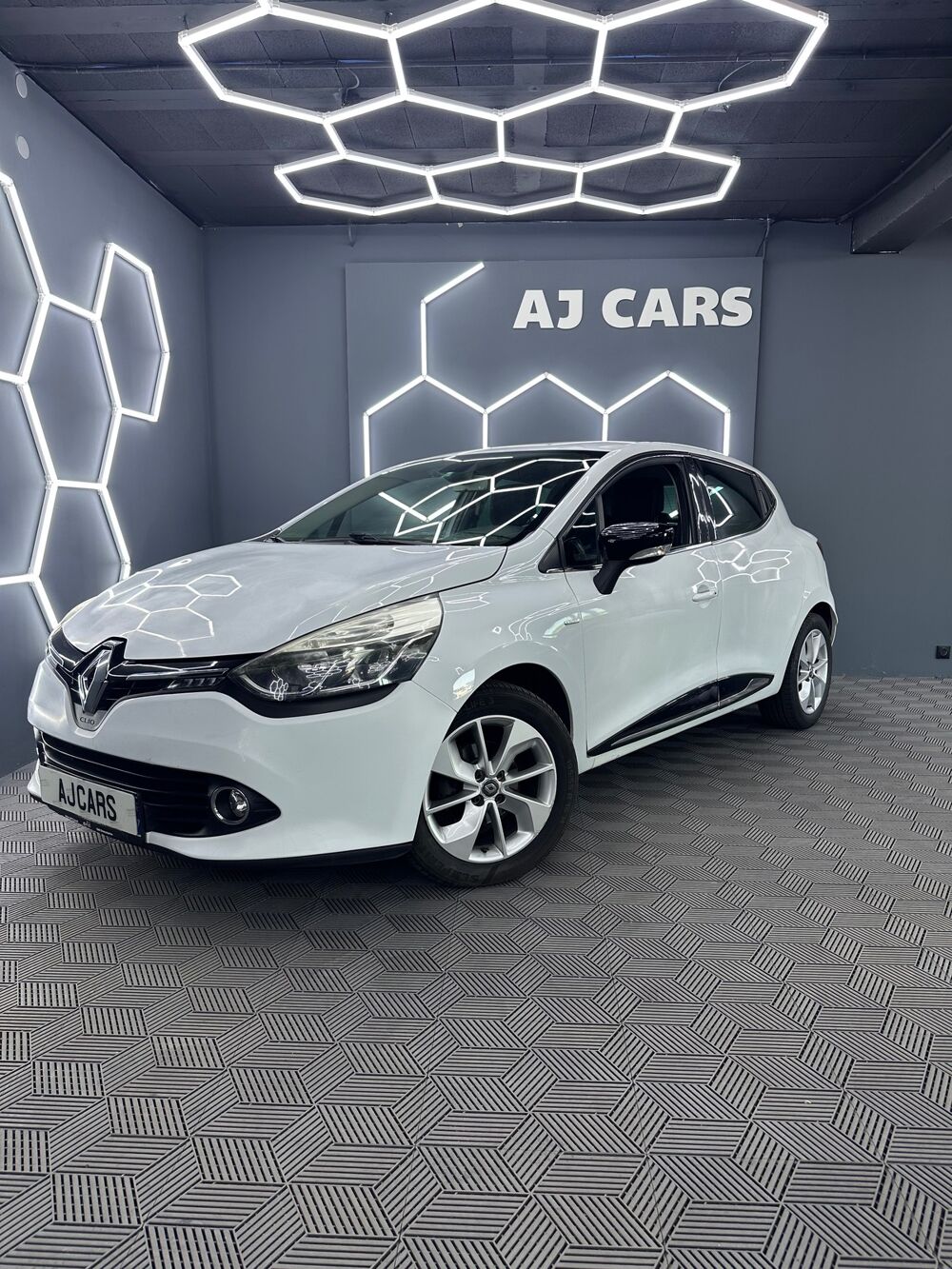 Clio IV 0.9 TCE 90Ch ENERGY LIMITED *GPS *CLIM *GARANTIE 12 MOIS 2016 occasion 57160 Moulins-l&egrave;s-Metz