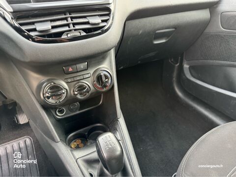 208 1.6 BlueHDI 75 soci&eacute;t&eacute; 2 places / CarPlay / Distribution neu 2016 occasion 69700 Givors