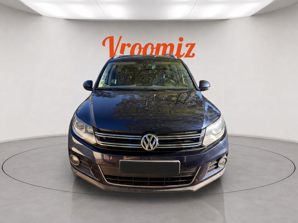 Tiguan 2.0 tdi 140cv Carat 4 Motions DSG TT Options 1er main 2012 occasion 69680 Chassieu