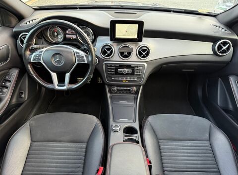 Classe GLA 220D 4MATIC 7G-DCT 170cv - FASCINATION - SUIVI 100% MERCEDES 2015 occasion 45560 Saint-Denis-en-Val