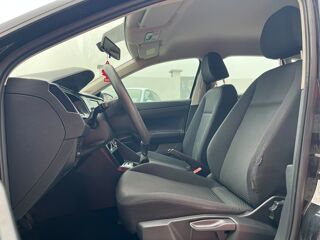 Polo 1.0L TSI 80 CHV - ESSENCE- CRIT'AIR 1 | ENTI&Egrave;REMENT R&Eacute;VIS&Eacute;E 2019 occasion 13200 Arles