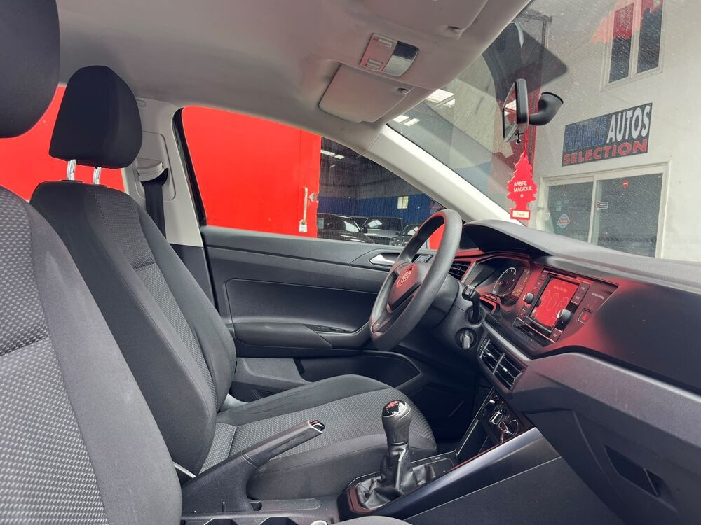 Polo 1.0L TSI 80 CHV - ESSENCE- CRIT'AIR 1 | ENTI&Egrave;REMENT R&Eacute;VIS&Eacute;E 2019 occasion 13200 Arles