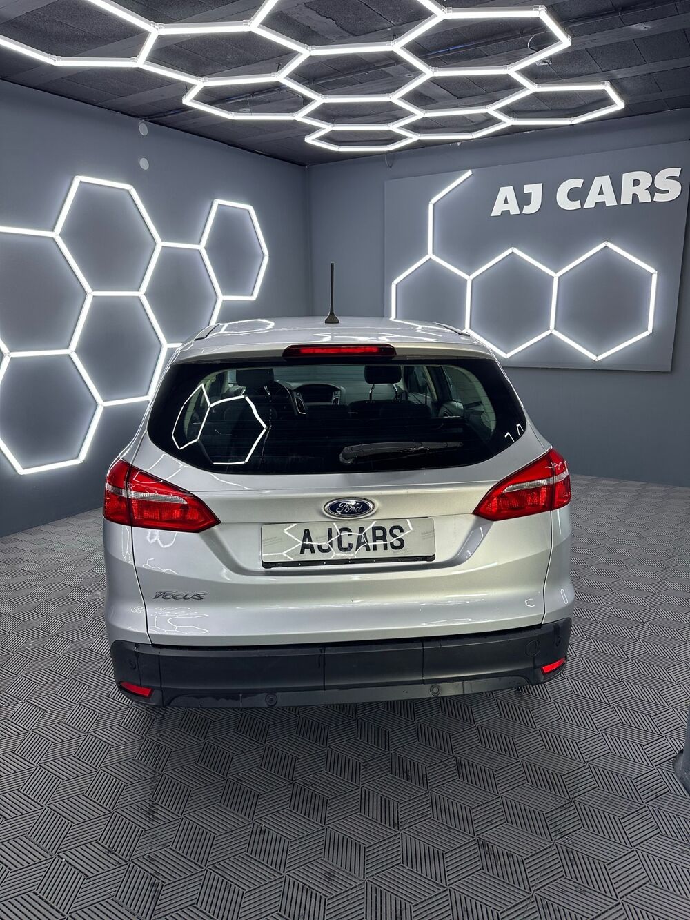 Focus 1.5 TDCi 120Ch *DISTRI NEUVE *RADARS DE RECUL *GARANTIE 12 M 2017 occasion 57160 Moulins-l&egrave;s-Metz