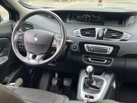 Sc&eacute;nic III Edition Bose 1.6 dCi 130 cv Phase 2 2014 occasion 95190 Goussainville