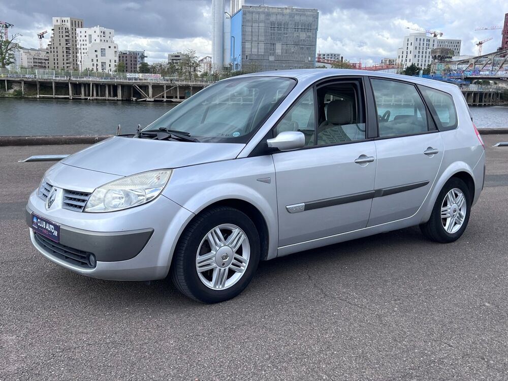 Grand scenic IV II CONFORT 1.9 DCI 120 – 7 PLACES – 1&Egrave;RE MAIN - EXCELLENT ET 2006 occasion 94140 Alfortville