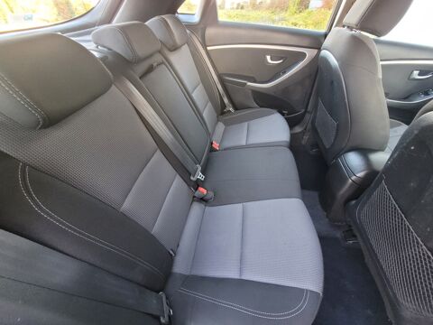 i30 1.6 CRDI 110 BLUE DRIVE PACK SENSATION PREMIERE MAIN GARANTI 2012 occasion 78200 BUCHELAY