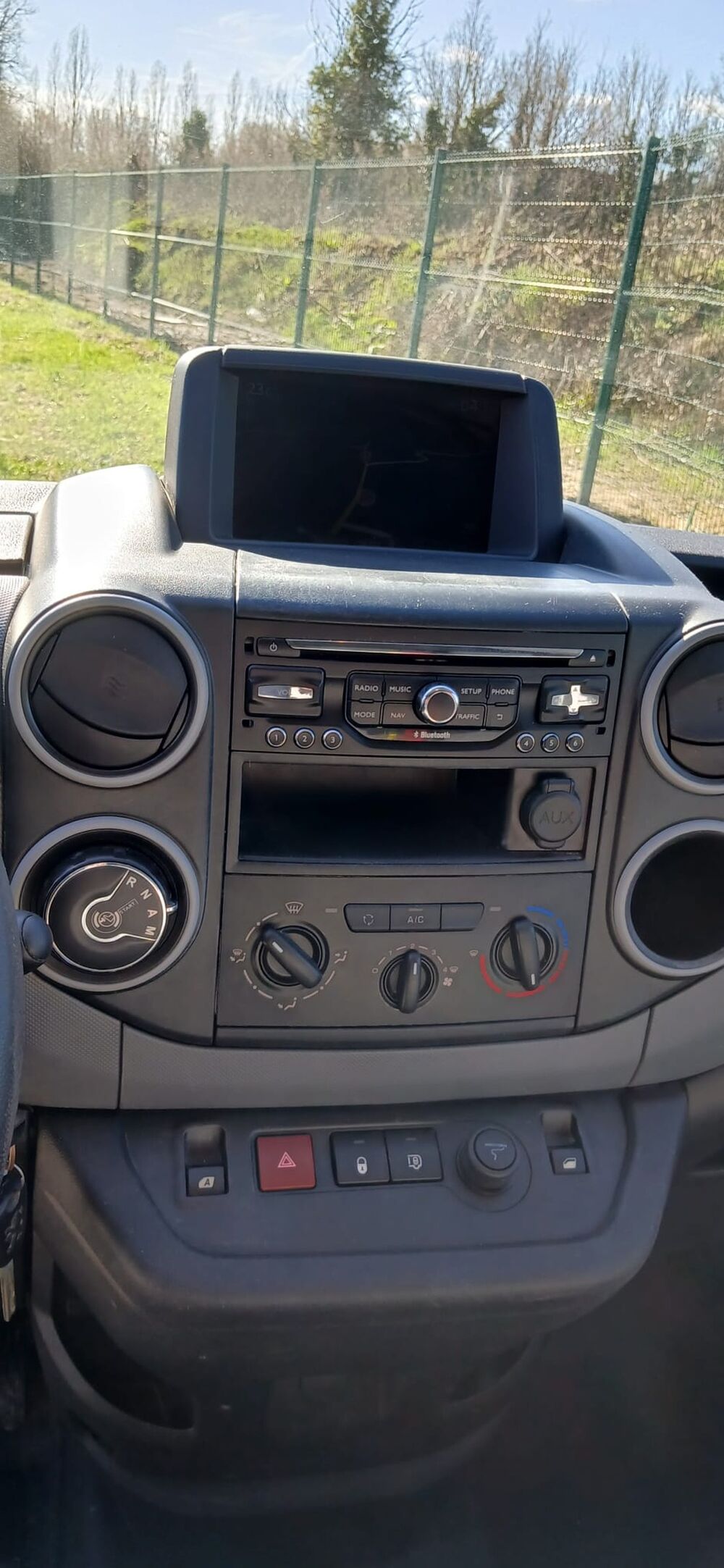 Partner 1.6 Hdi Bo&icirc;te auto tr&egrave;s propre 2015 occasion 45600 Lion-en-Sullias