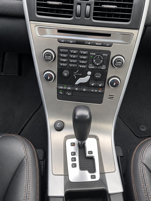 XC60 2,4 D4 XENIUM AWD BOITE AUTOMATIQUE 2010 occasion 95600 EAUBONNE